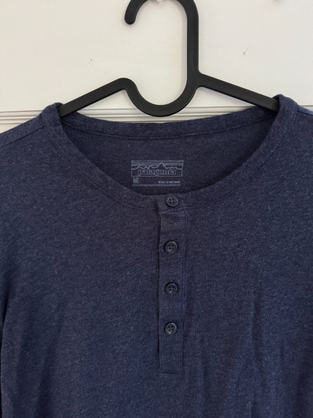 Patagonia henley long sleeve shirt - Picture 2 of 4
